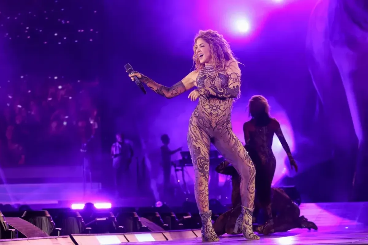 Shakira performs onstage during Shakira: Las Mujeres Ya No Lloran World Tour - New Jersey Night One at Met Life Stadium on May 15, 2025 in East Rutherford, New Jersey.
