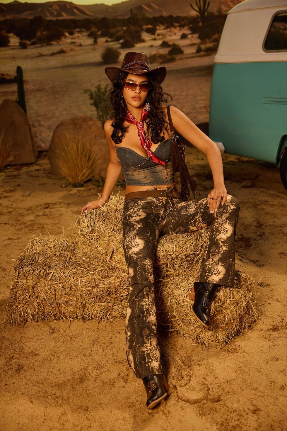 SHEIN's Cowgirl look