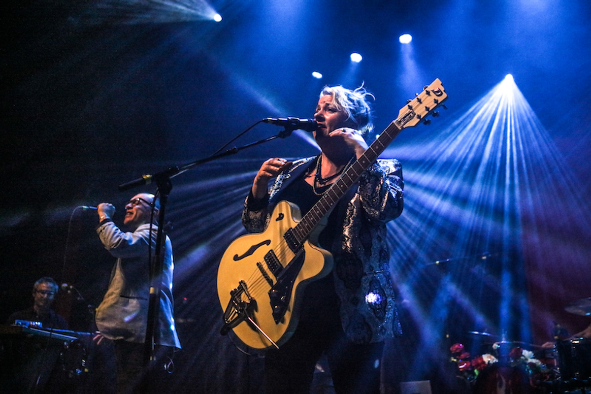 Stars (live at Ogden Theatre)