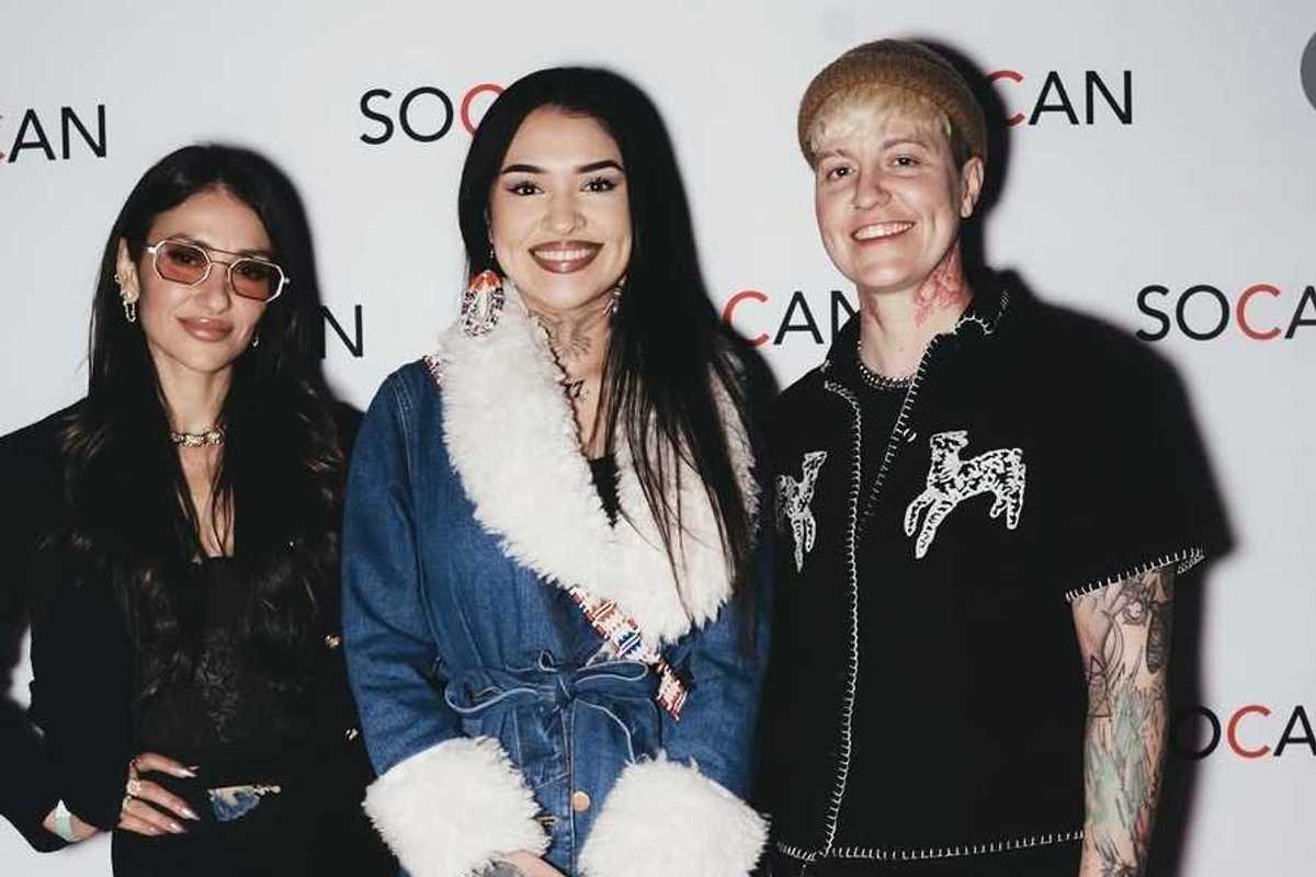 Tara Barnes (right) with Tia Wood (middle)