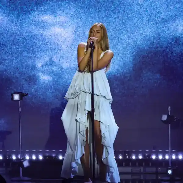 Tate McRae performs on stage at the Billboard Women in Music 2026 held at the Hollywood Palladium on April 29, 2026 in Los Angeles, California.