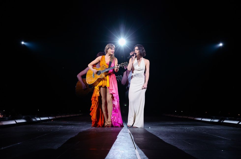 Taylor Swift and Gracie Abrams perform "Us" on stage during night three of The Eras tour on November 16, 2024 in Toronto, Canada.