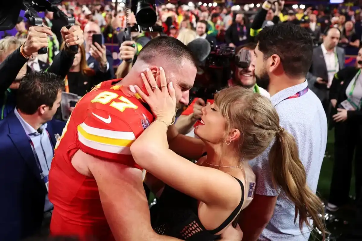 Taylor Swift & Travis Kelce’s Engagement Announcement Breaks Instagram Record
