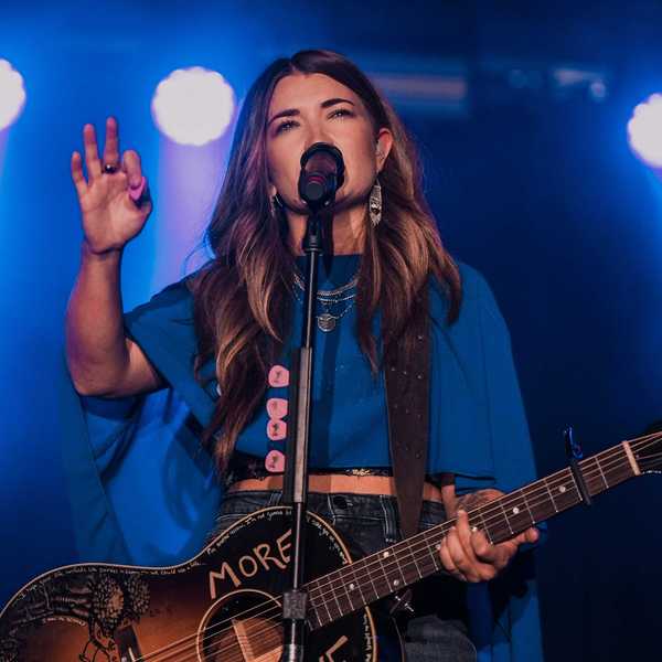 Tenille Townes