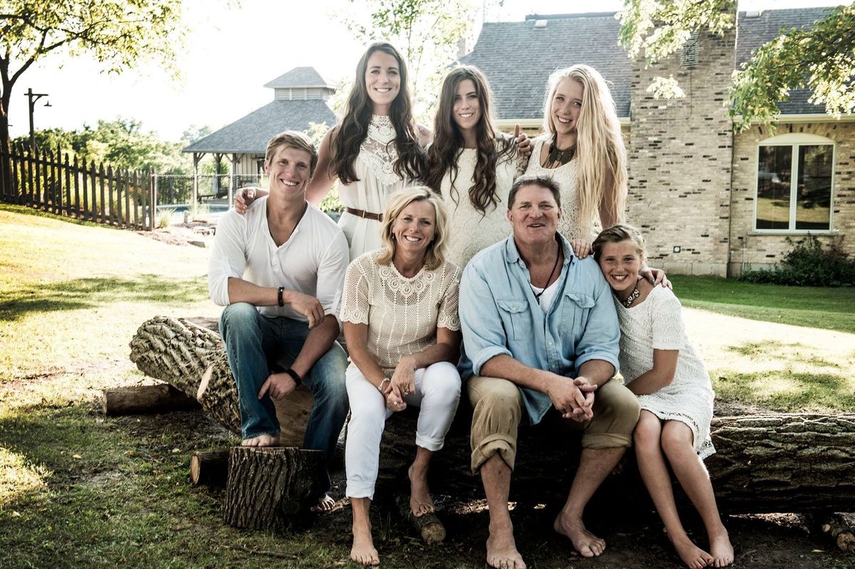 The Walker Family, including the siblings of The Reklaws