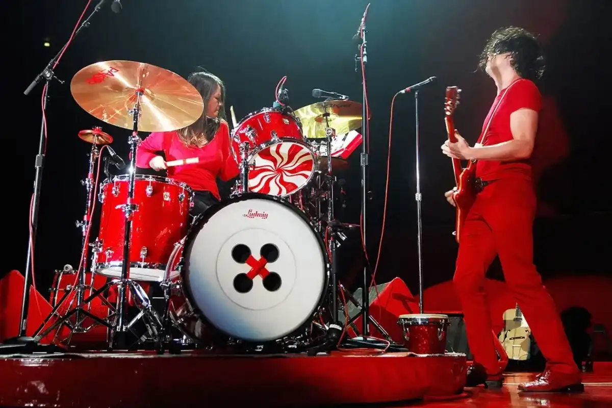 The White Stripes photographed in 2007.