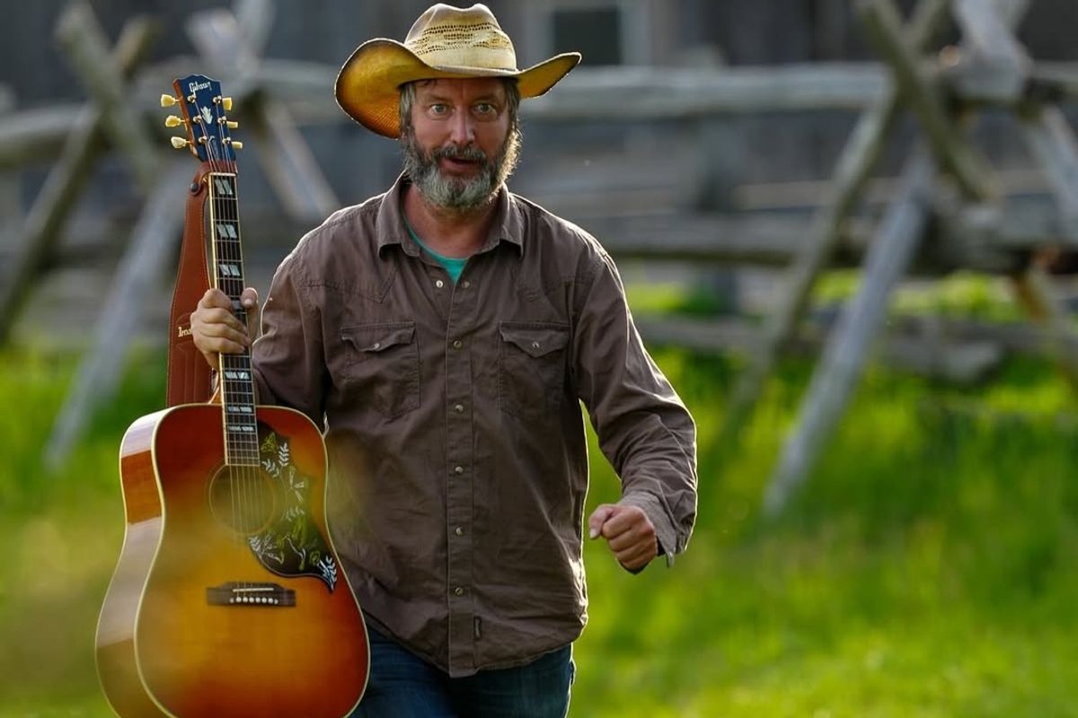 Tom Green Announced as Host of 2025 Canadian Country Music Awards ...
